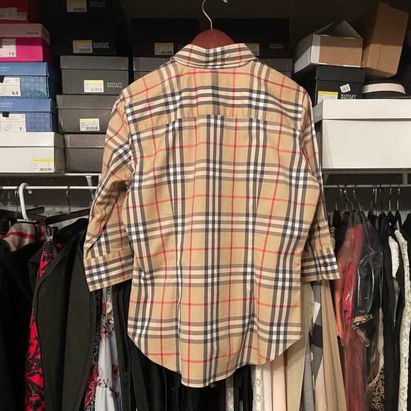 Classic 3/4 Sleeve Burberry Button Down - Picture 2 of 6